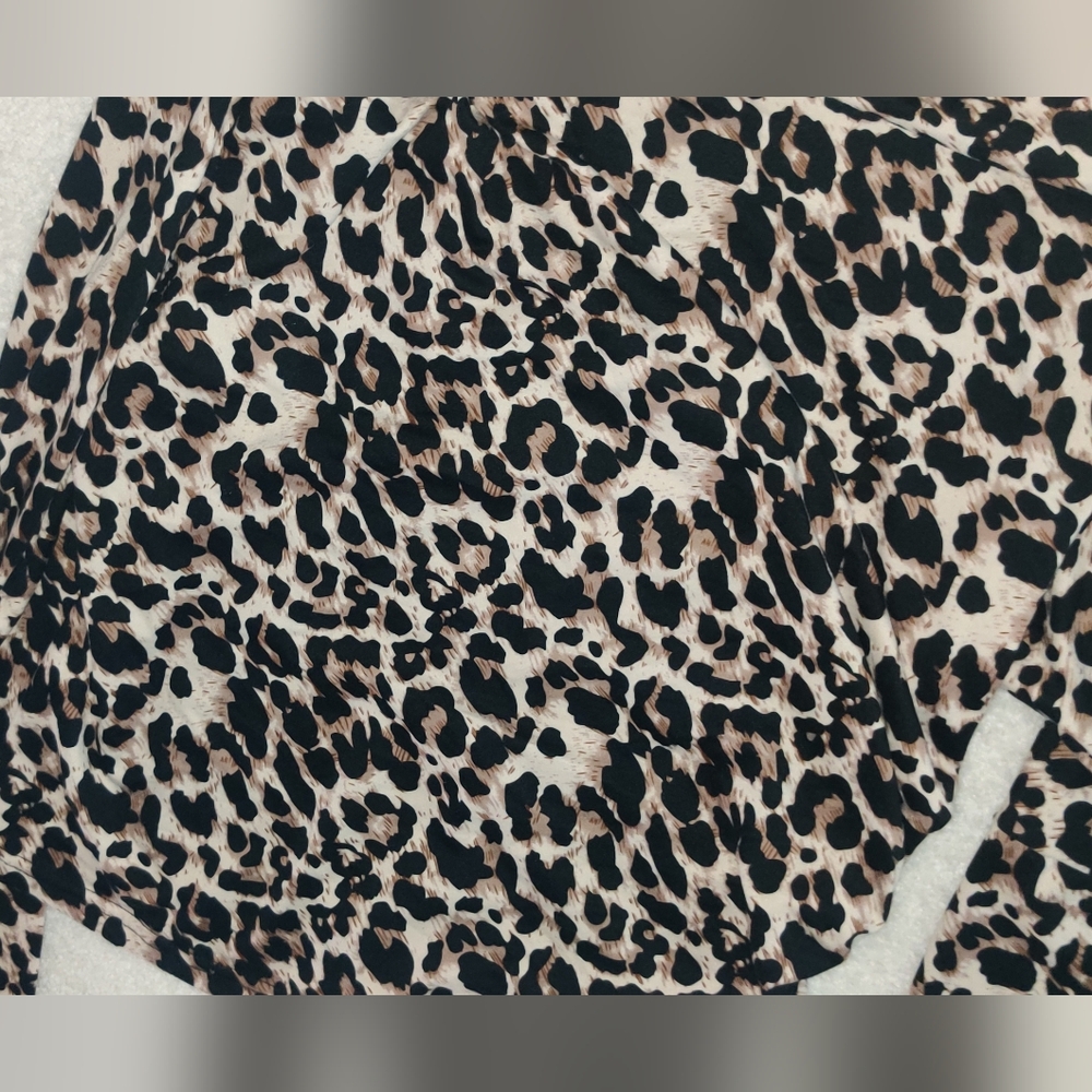Leopard Print Off-Shoulder Top - Picture 3 of 5